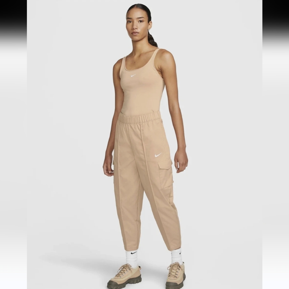 NWOT Nike Sportswear High-Waisted Beige Woven Cargo Pants